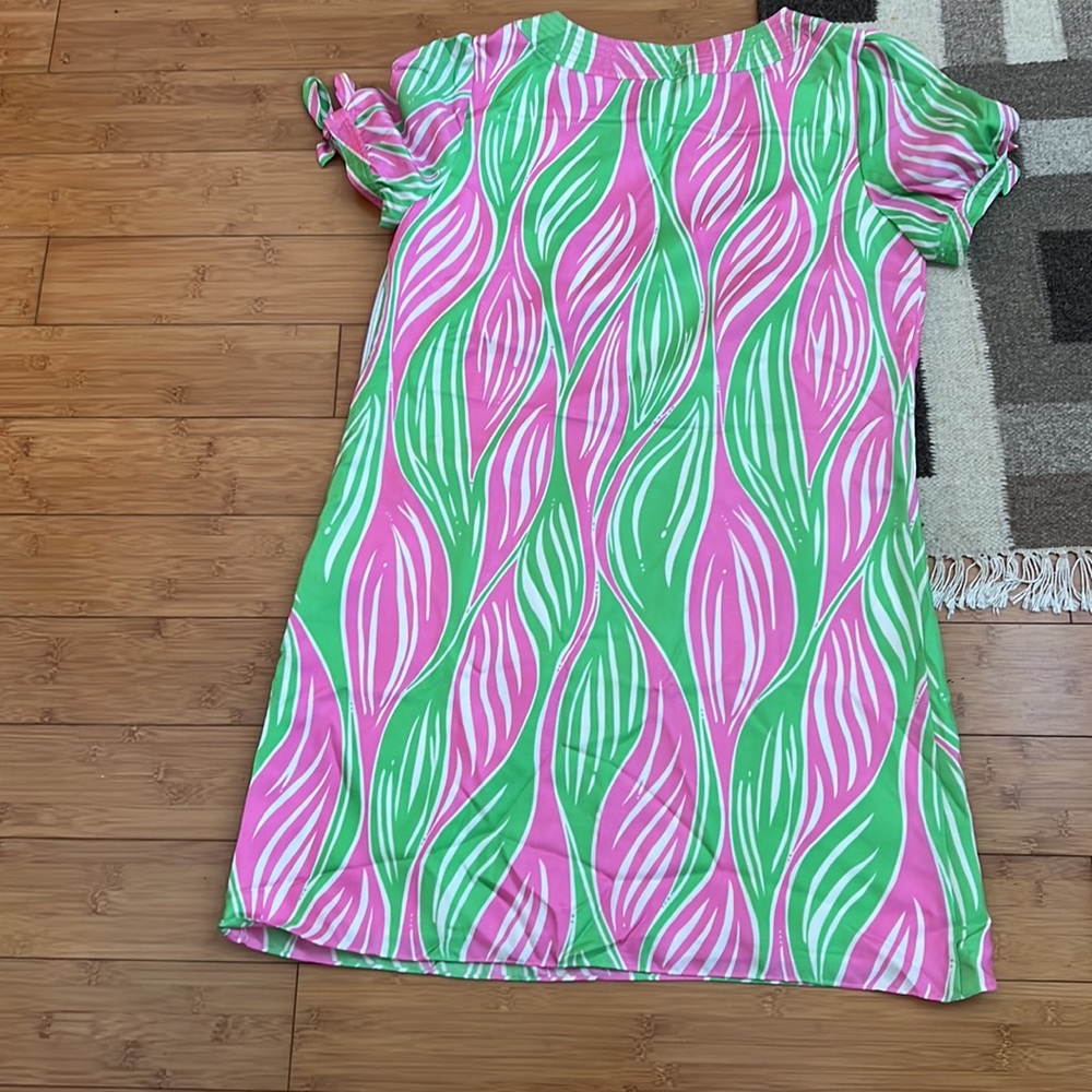 SOLD.  Lilly Pulitzer Dasha Dress silk tailwind size 12 - Picture 13 of 13